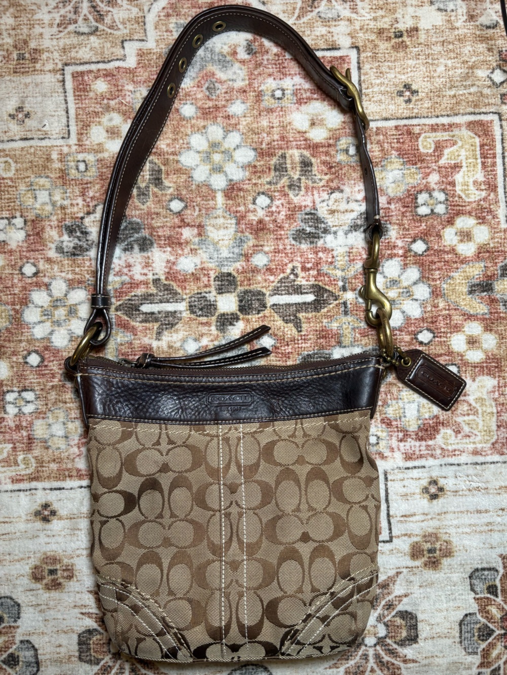 Coach #10402 Signature Tan & Dark Brown  Crossbody Hobo Bag VTG Y2K